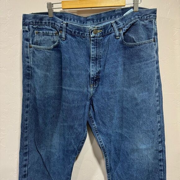 Wrangler Denim Blue Jeans 40 X 32 Relaxed Fit - Picture 2 of 8